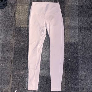 Lululemon wunder under  25in